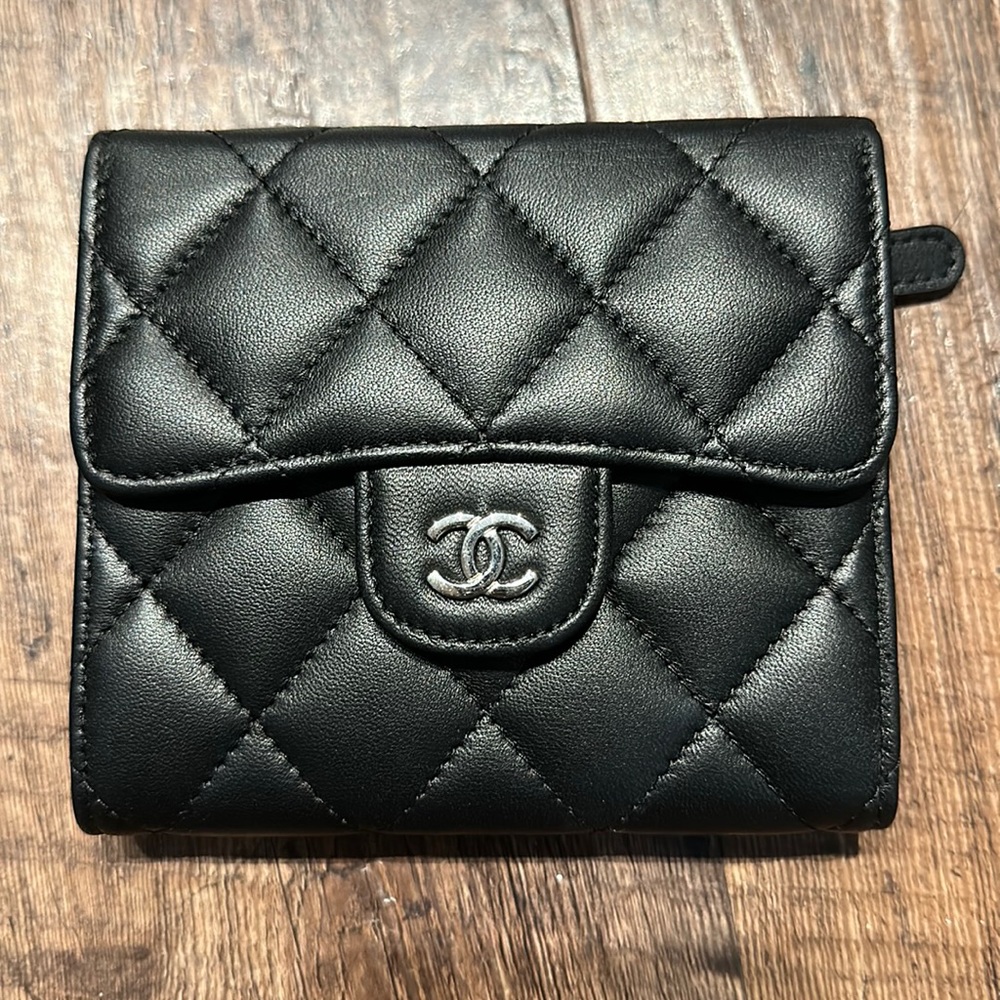 Authentic Chanel Classic Small Flap Wallet Lambskin Silver Hardware